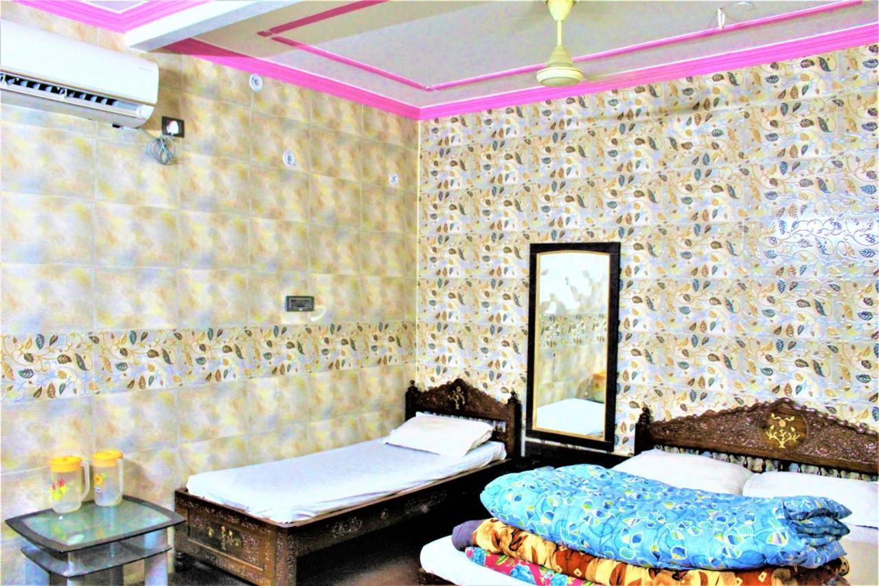 Central Guest House , Walk In Dargah & Markaz Nové Dillí Exteriér fotografie