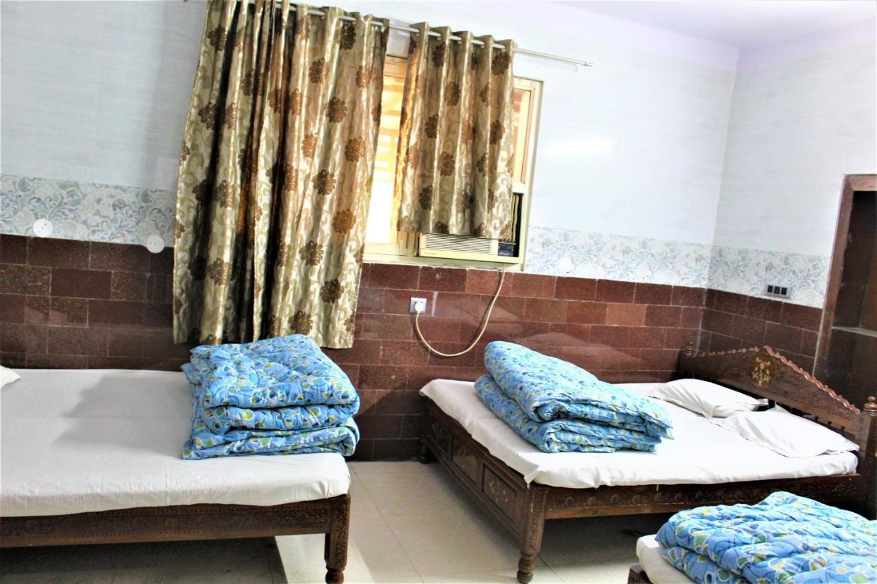 Central Guest House , Walk In Dargah & Markaz Nové Dillí Exteriér fotografie