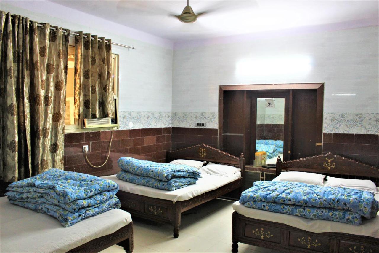Central Guest House , Walk In Dargah & Markaz Nové Dillí Exteriér fotografie